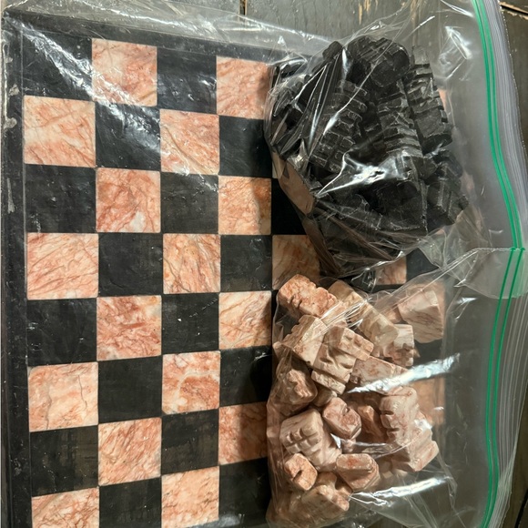 Marble Chess Set - Black and Pink